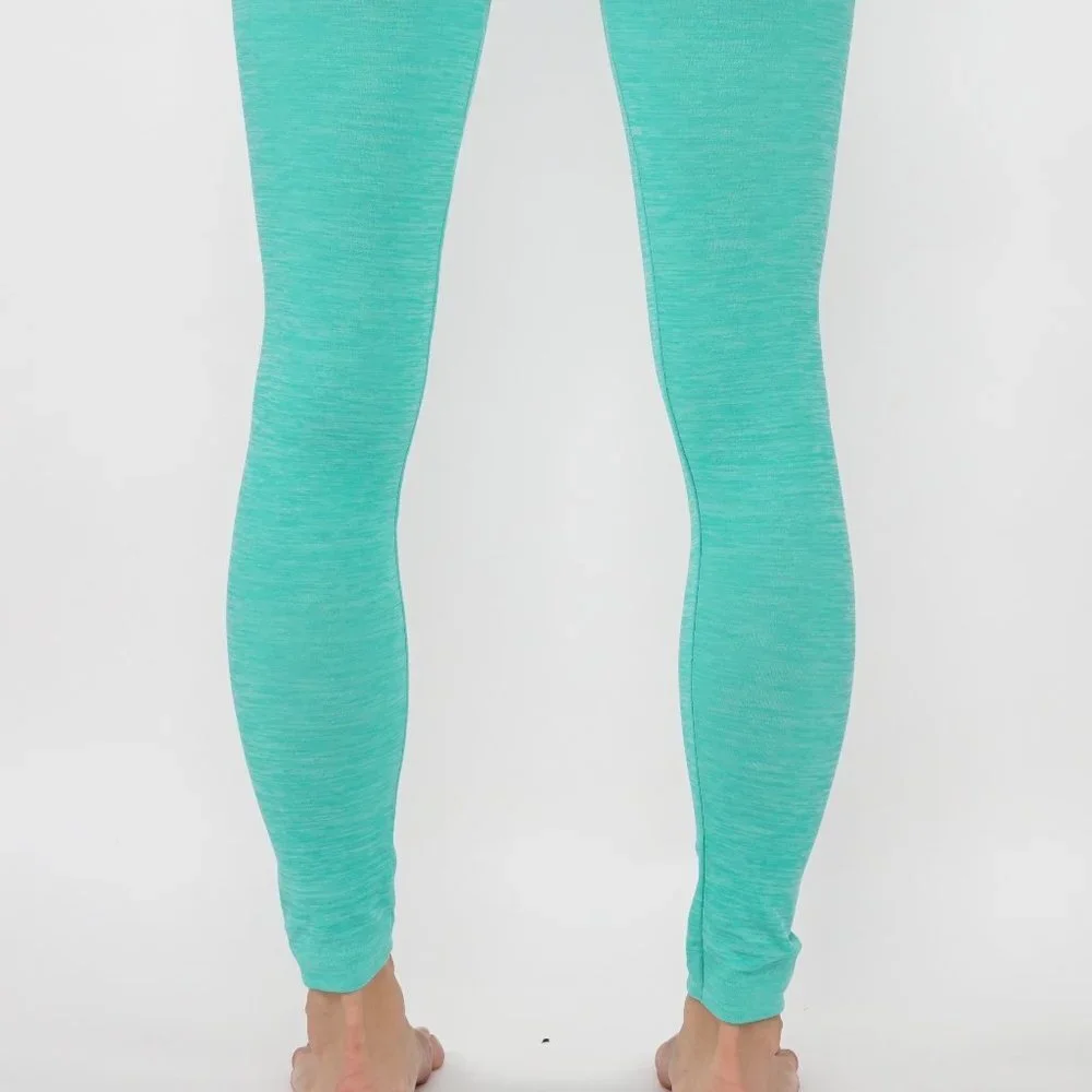 Form Fitting Soft Fleece Leggings - Picture 3 of 4